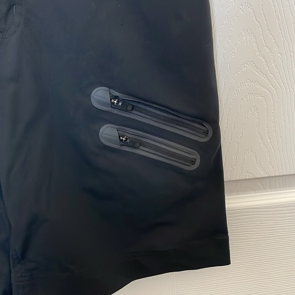 Lululemon rip stop shorts - Picture 2 of 8